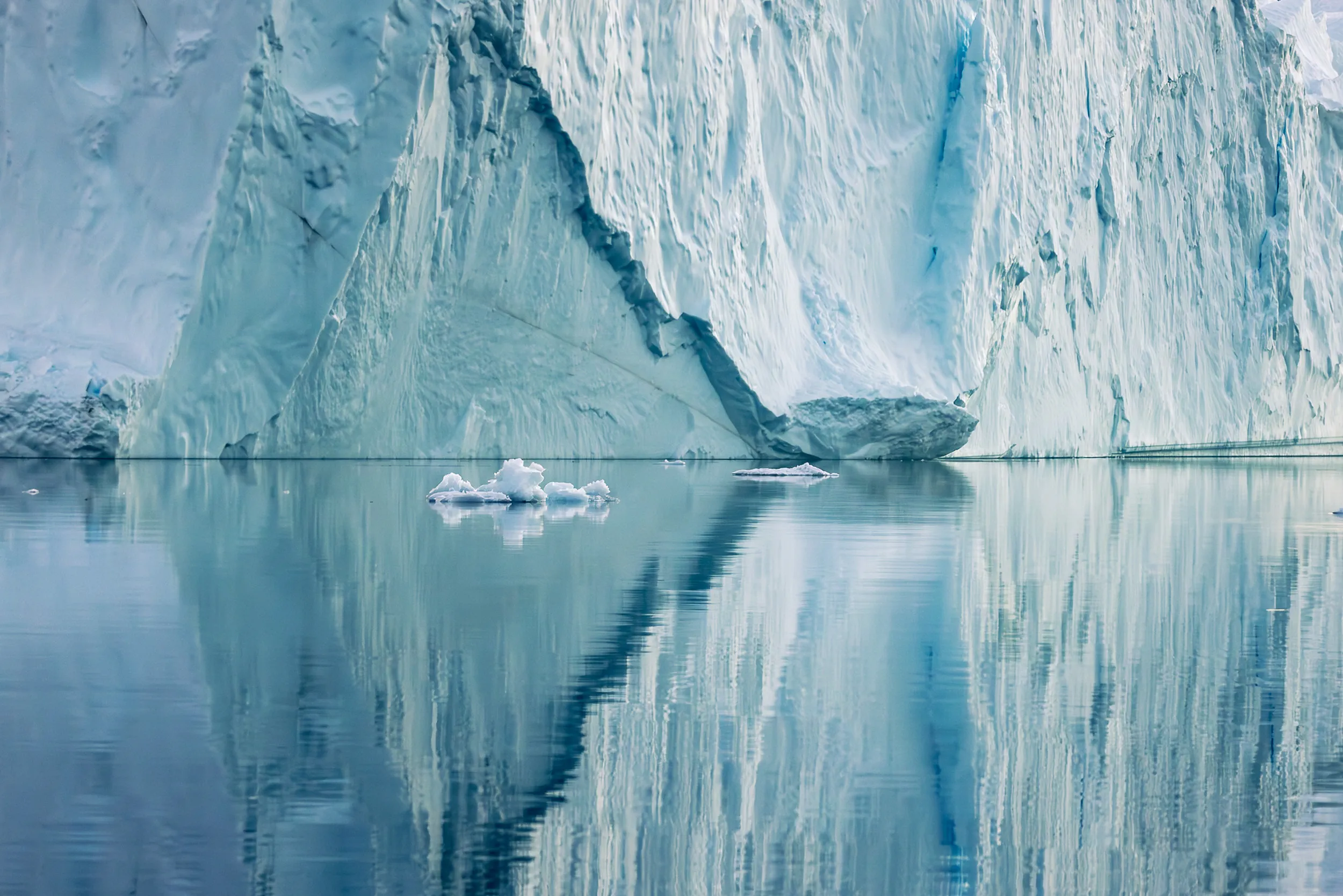 Glacier Wall, Mirrored · Sorteø, Greenland